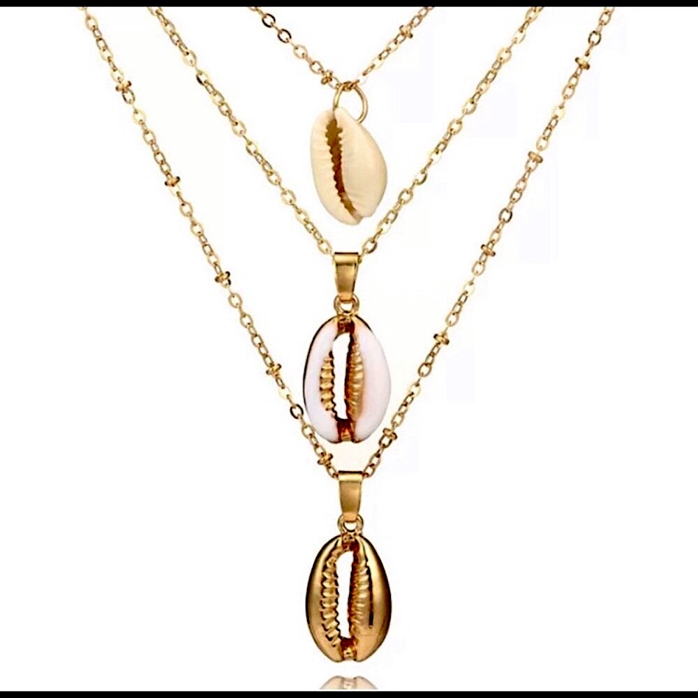 🐚 3 / $20 🐚 ❗️ Shell layered necklace 🐚